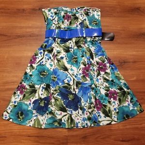 Strapless, belted a-line flower dress